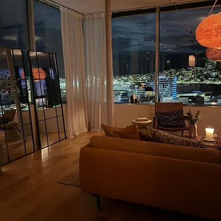 The Front Row Exclusive - With Unforgettable Views In Centre 펜션