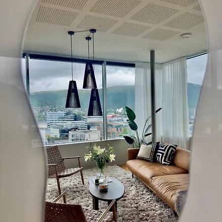 The Front Row Exclusive - With Unforgettable Views In Centre Tromsø