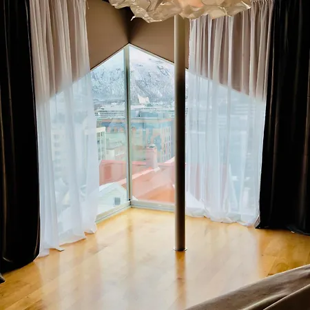 Semesterbostad The Front Row Exclusive - With Unforgettable Views In Centre